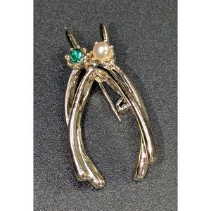Double Wish Bone Brooch